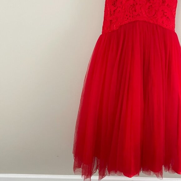 Mac Duggal Red Floral Eyelet Tulle Formal Ball Gown Size 6 - Picture 7 of 8